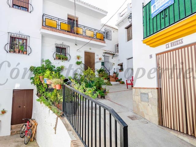 Image No.1-3 Bed Townhouse for sale