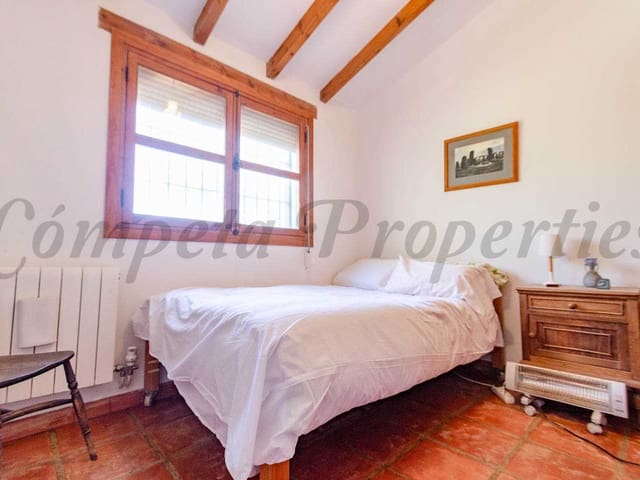 Image No.10-3 Bed Villa for sale