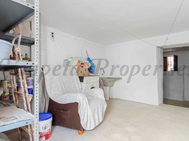 Image No.20-3 Bed Townhouse for sale