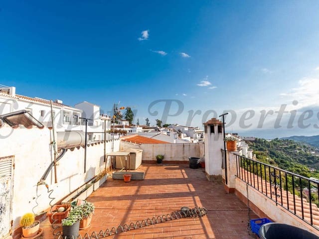 Image No.16-4 Bed Townhouse for sale