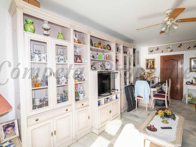 Image No.13-3 Bed Apartment for sale