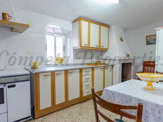 Image No.11-3 Bed Townhouse for sale