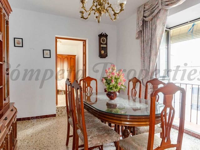 Image No.5-3 Bed Townhouse for sale