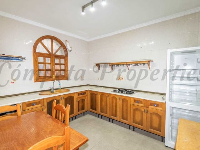 Image No.7-3 Bed Townhouse for sale