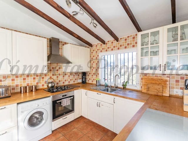 Image No.8-2 Bed Villa for sale