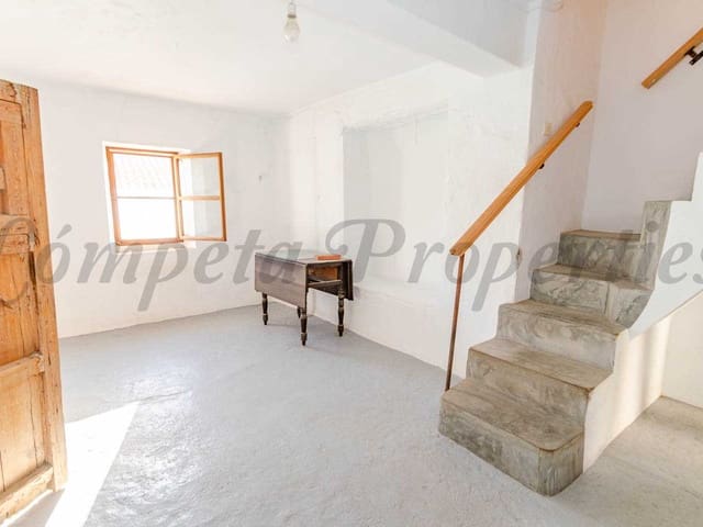 Image No.6-6 Bed Townhouse for sale