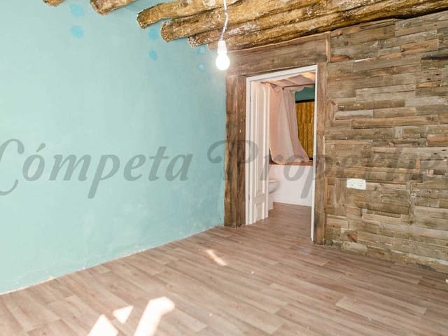 Image No.8-4 Bed Townhouse for sale