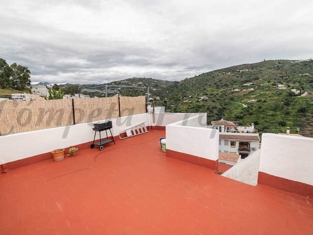 Image No.1-3 Bed Townhouse for sale