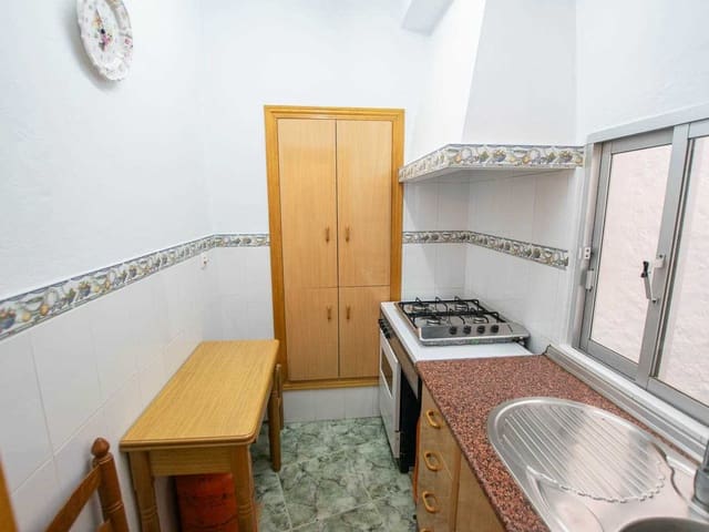 Image No.11-4 Bed Townhouse for sale