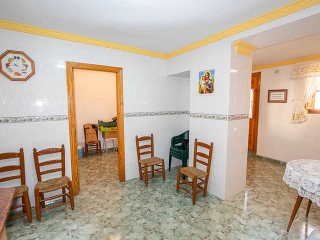 Image No.8-4 Bed Townhouse for sale