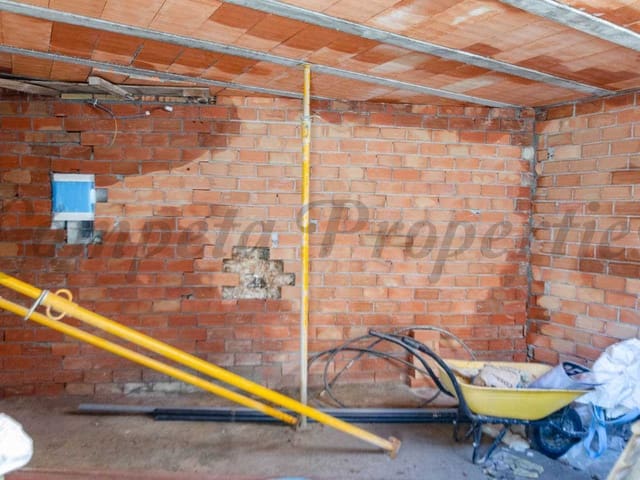 Image No.3-2 Bed Townhouse for sale