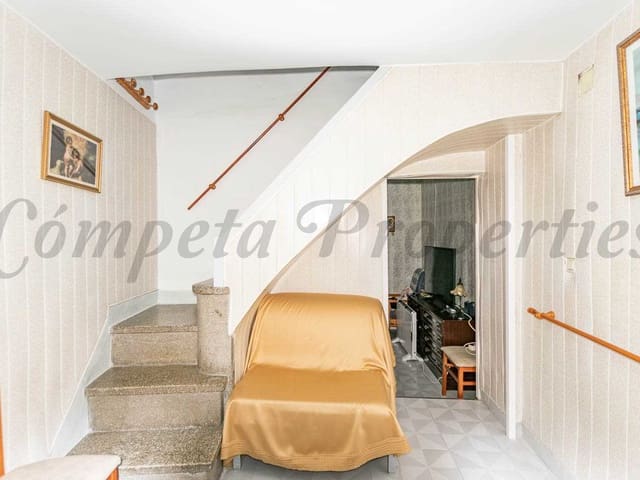 Image No.4-4 Bed Townhouse for sale