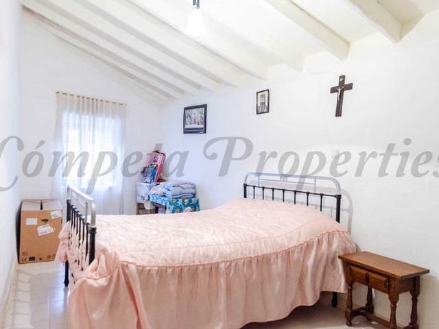 Image No.9-4 Bed Townhouse for sale