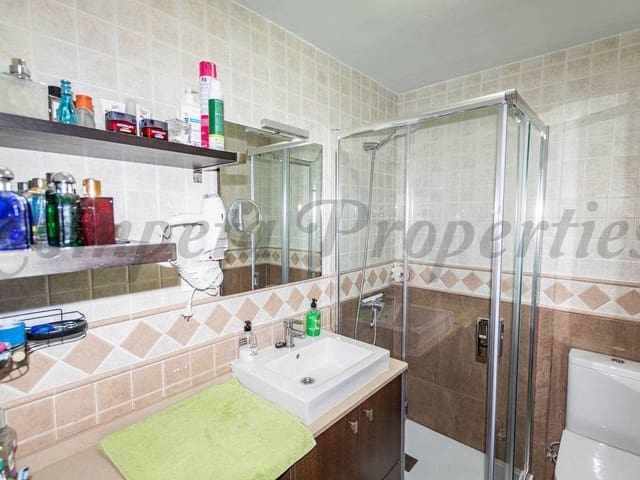 Image No.10-3 Bed Townhouse for sale