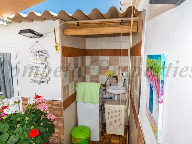 Image No.13-3 Bed Townhouse for sale