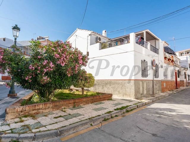 Image No.16-3 Bed Townhouse for sale