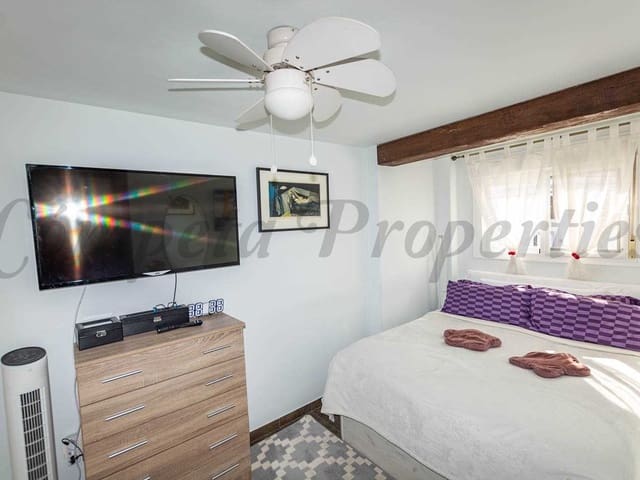 Image No.7-3 Bed Townhouse for sale