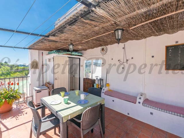 Image No.14-2 Bed Townhouse for sale