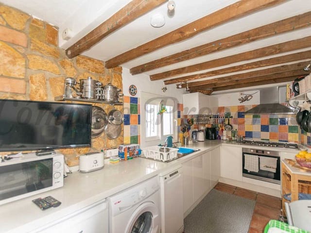 Image No.5-2 Bed Townhouse for sale