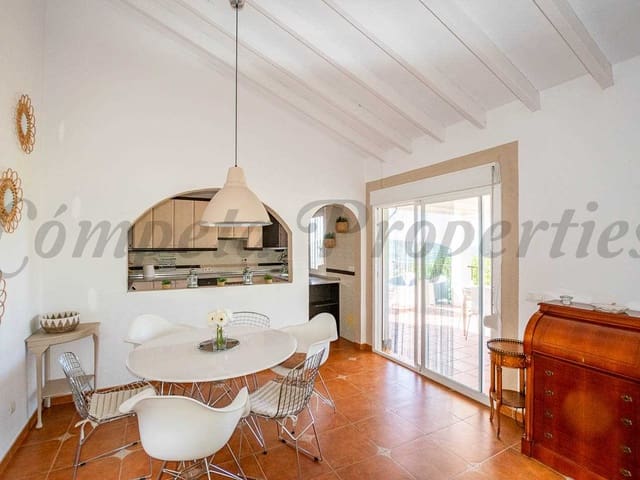 Image No.12-4 Bed Villa for sale