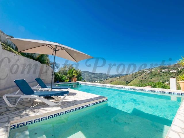 Image No.2-4 Bed Villa for sale