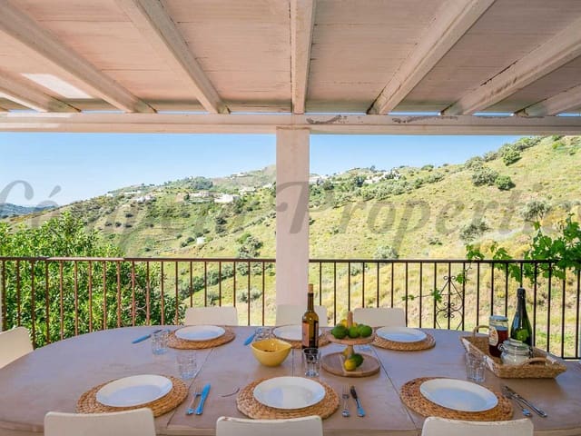 Image No.4-4 Bed Villa for sale