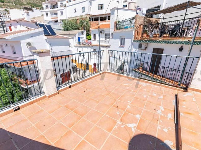 Image No.17-3 Bed Townhouse for sale