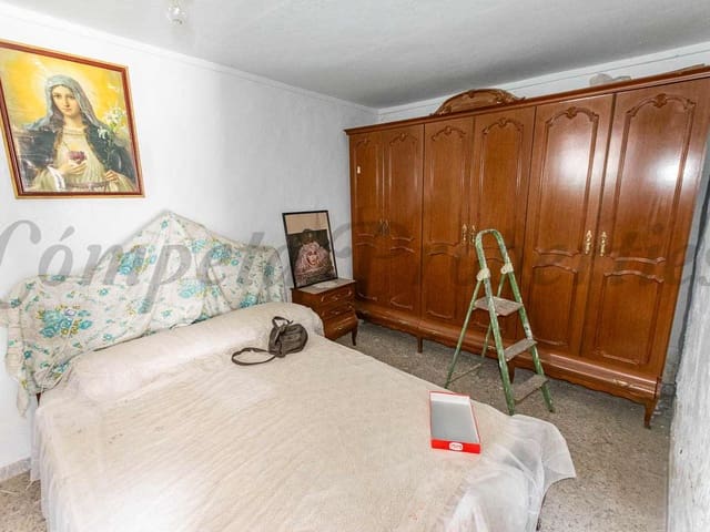 Image No.3-3 Bed Townhouse for sale