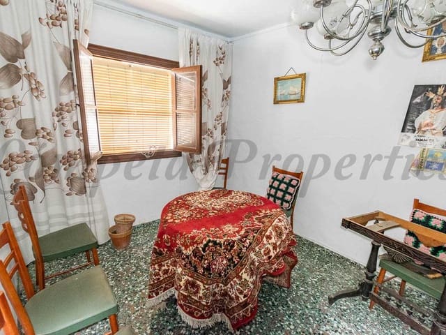 Image No.7-3 Bed Townhouse for sale