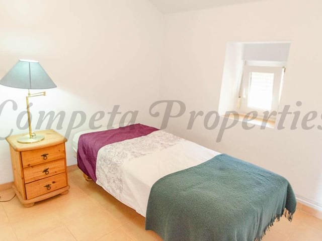 Image No.12-5 Bed Villa for sale