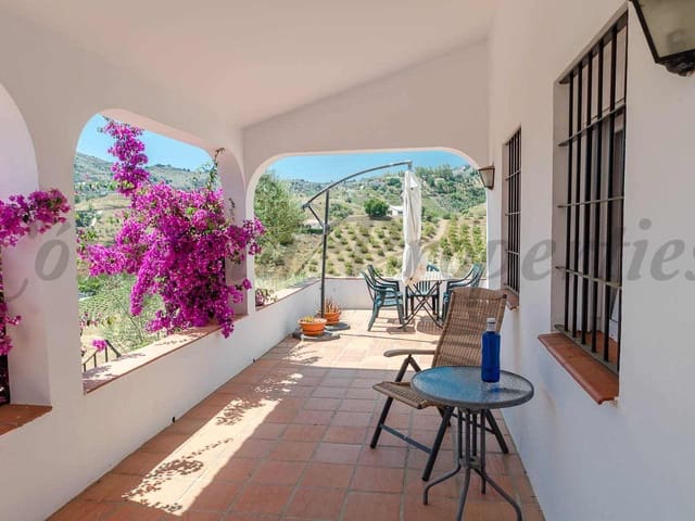 Image No.3-5 Bed Villa for sale