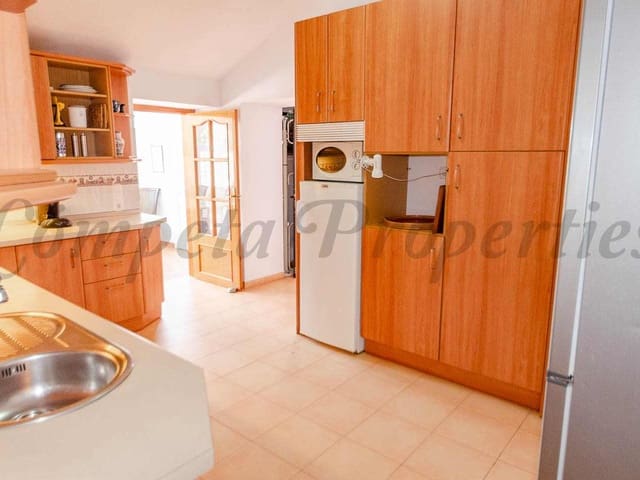 Image No.8-5 Bed Villa for sale