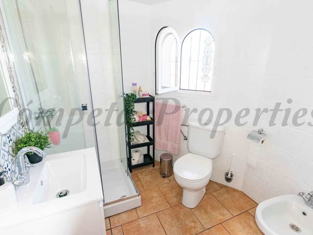 Image No.9-4 Bed Villa for sale