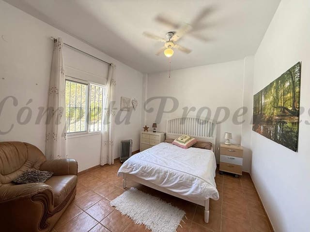 Image No.6-4 Bed Villa for sale