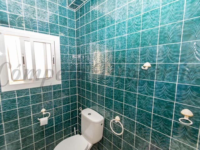 Image No.7-4 Bed Townhouse for sale