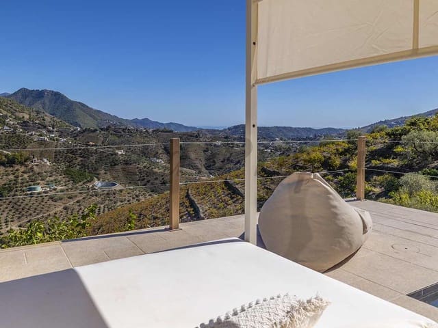 Image No.35-4 Bed Villa for sale