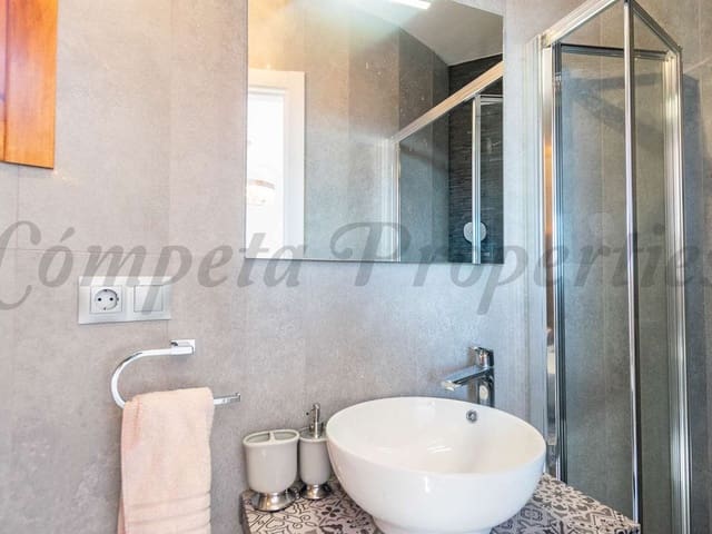 Image No.12-5 Bed Villa for sale