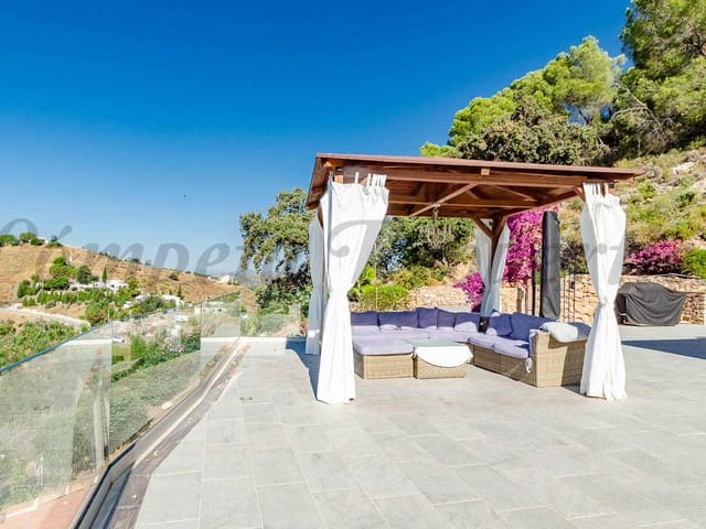 Image No.17-5 Bed Villa for sale