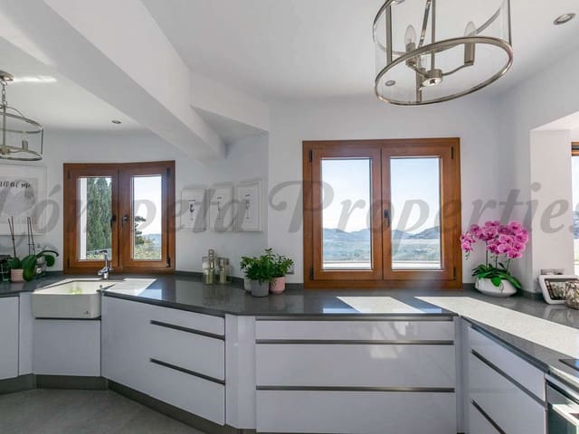 Image No.7-5 Bed Villa for sale