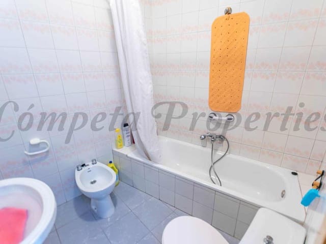 Image No.9-3 Bed Townhouse for sale