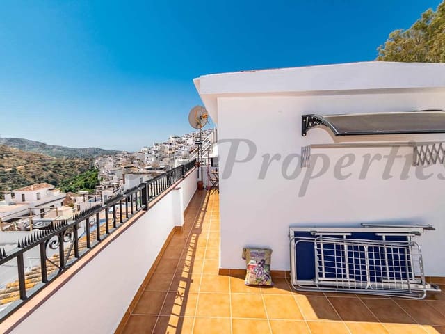 Image No.18-2 Bed Townhouse for sale