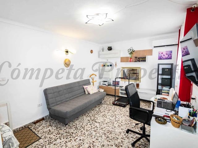 Image No.5-2 Bed Townhouse for sale