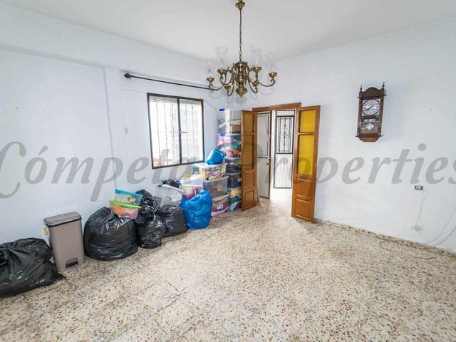 Image No.8-2 Bed Townhouse for sale