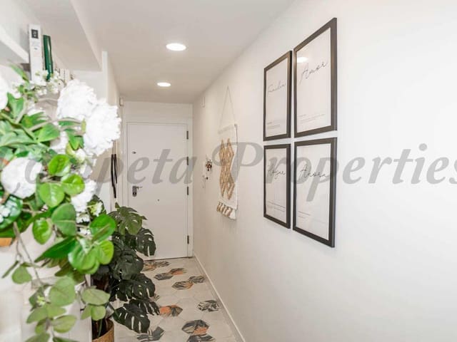 Image No.12-3 Bed Apartment for sale