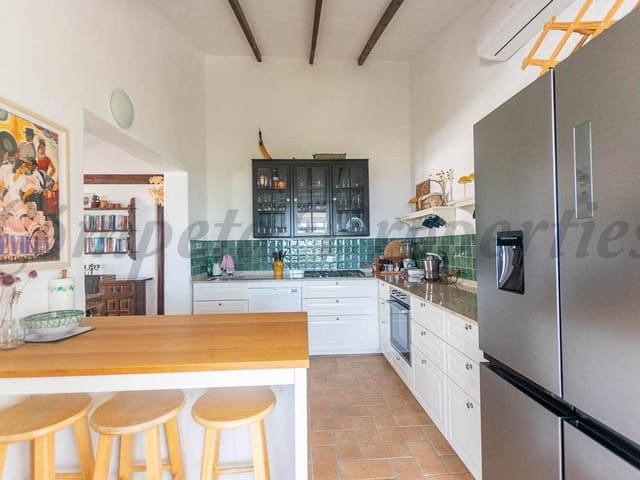 Image No.12-4 Bed Villa for sale