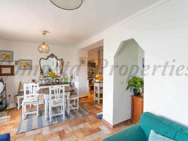 Image No.4-2 Bed Townhouse for sale