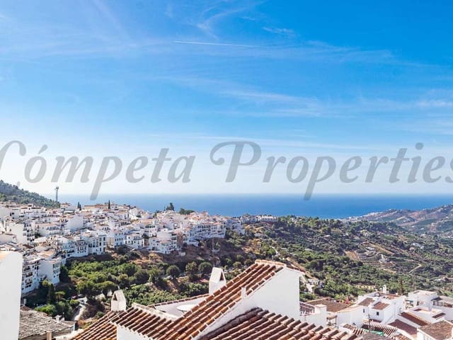 Image No.2-3 Bed Townhouse for sale