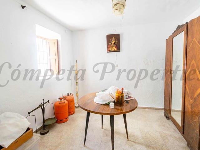 Image No.6-3 Bed Townhouse for sale