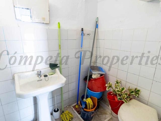 Image No.8-3 Bed Townhouse for sale