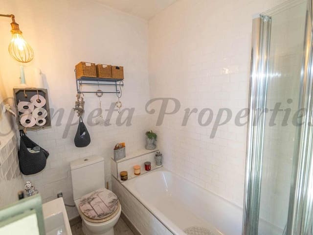 Image No.13-2 Bed Townhouse for sale